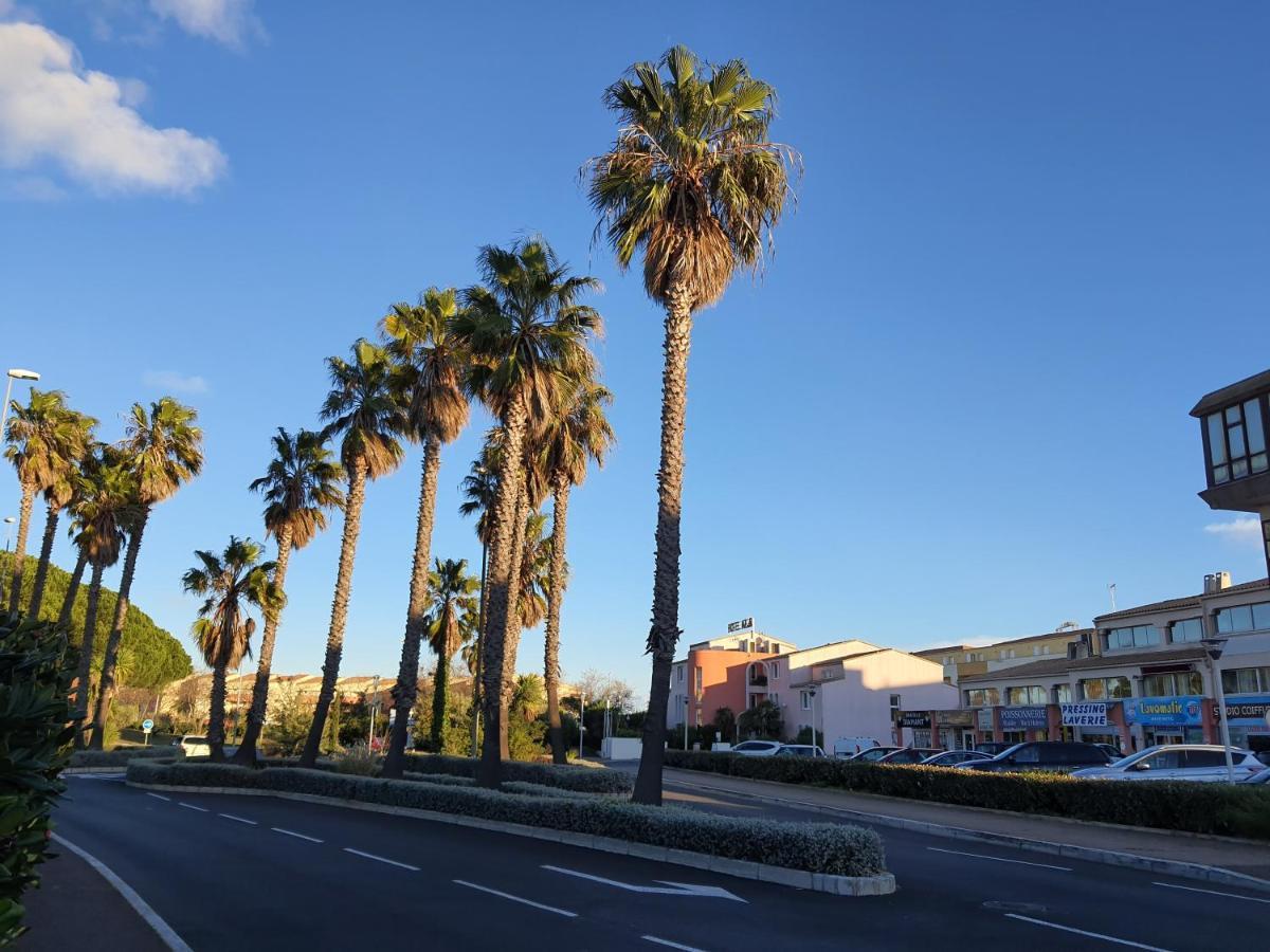 Studio 16 Le Cap D'Agde Avec Parking Prive Proche Du Centre Eksteriør bilde