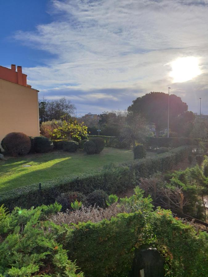 Studio 16 Le Cap D'Agde Avec Parking Prive Proche Du Centre Eksteriør bilde